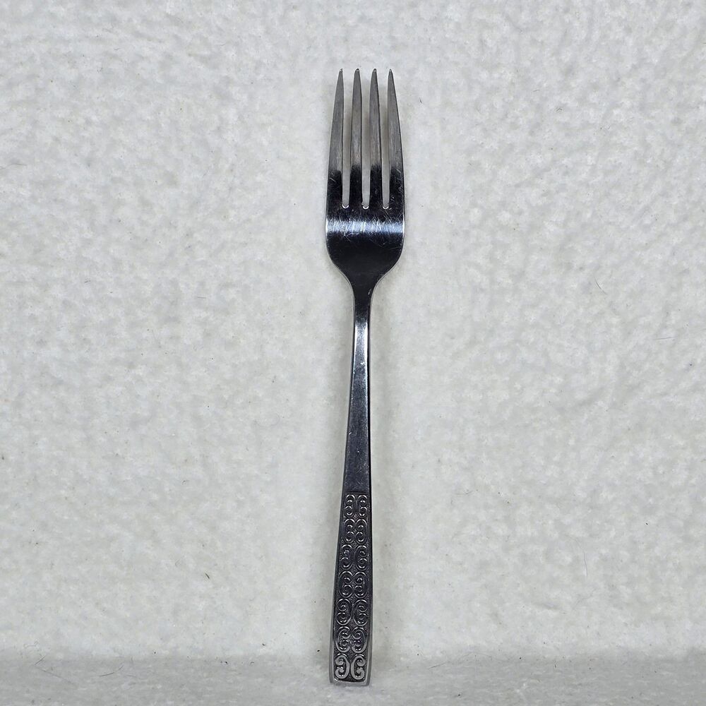Vintage International Silver Serenata Dinner Fork 7 " Discontinued Design